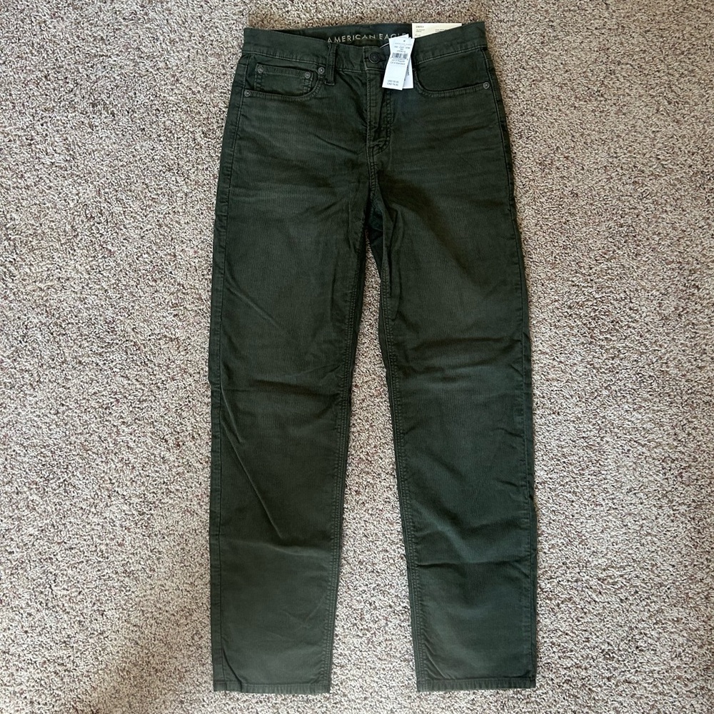 American Eagle Women’s 90s Stretch Straight Corduroy Pants Size 4 NWT